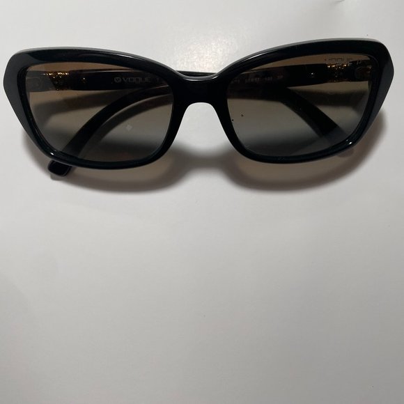 ♥ Vogue Subtle Cat Eye Polarized Black Sunglasses, Will send in a case. - Picture 1 of 6